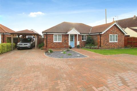 3 bedroom bungalow for sale, Harwich Road, Little Clacton, Clacton-on-Sea, Essex, CO16