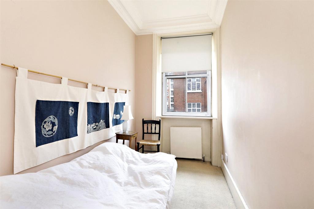 Apartment in London - View 4