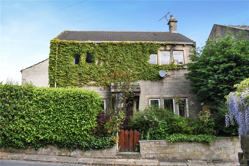 Main Street, Cottingley, Bingley, BD16 3 bed detached house for sale