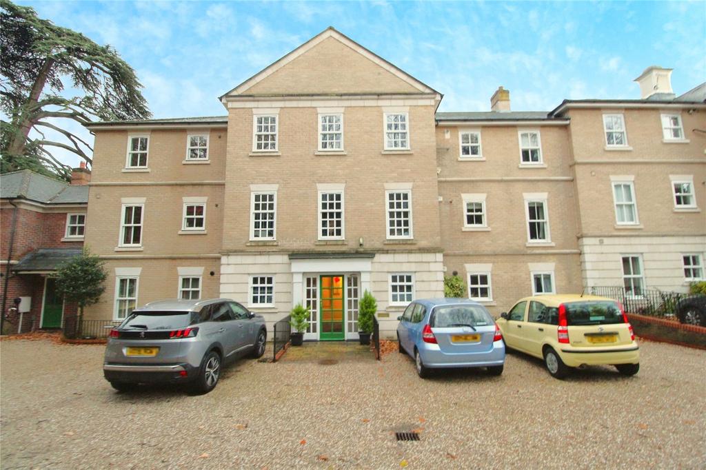 Lexden Park, Colchester, CO3 2 bed apartment for sale £375,000