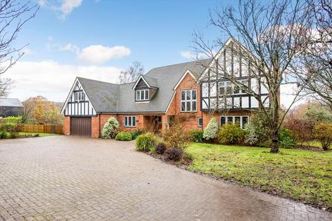 6 bedroom detached house for sale, Burchetts Green, Berkshire, SL6