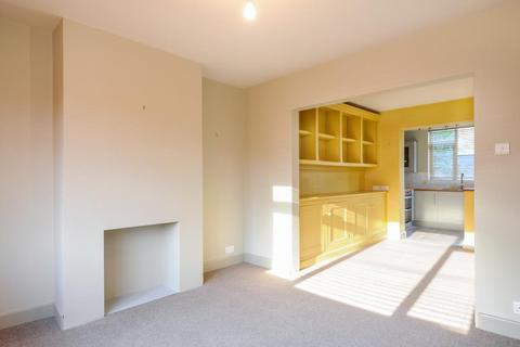 3 bedroom semi-detached house for sale, Caversham,  Convenient for Caversham Centre,  Train Station and River,  RG4