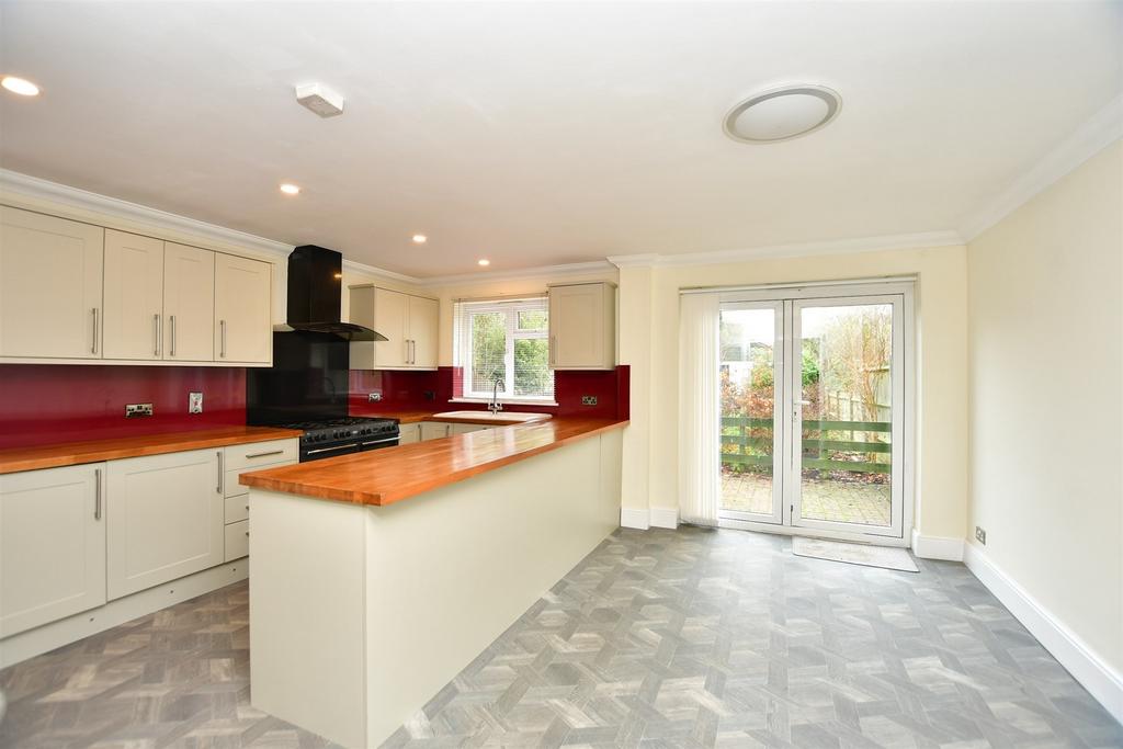 Kitchen/ Breakfast Room