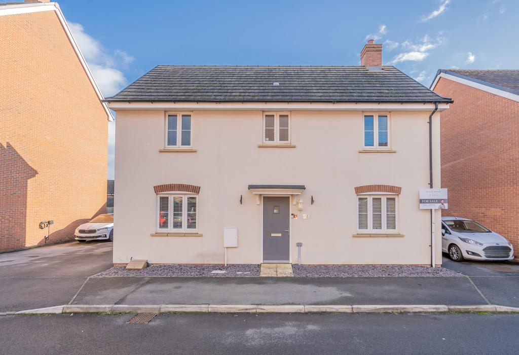 Montserrat Court, Newton Leys, Milton Keynes 4 bed detached house for