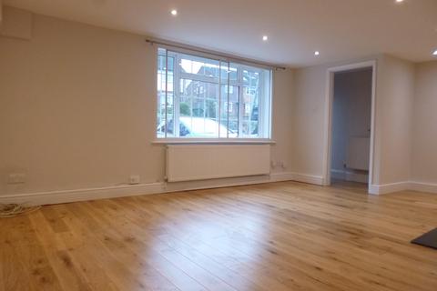 1 bedroom flat to rent, Chalk Hill, Watford, WD19