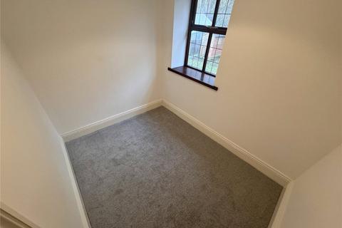 2 bedroom terraced house to rent, Newhey, Rochdale OL16