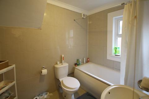 2 bedroom flat to rent, Glenthorn Road, Newcastle Upon Tyne