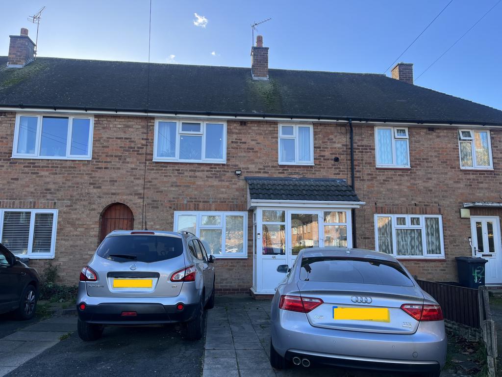 Wixford Grove, Solihull B90 3 bed terraced house £1,175 pcm (£271 pw)