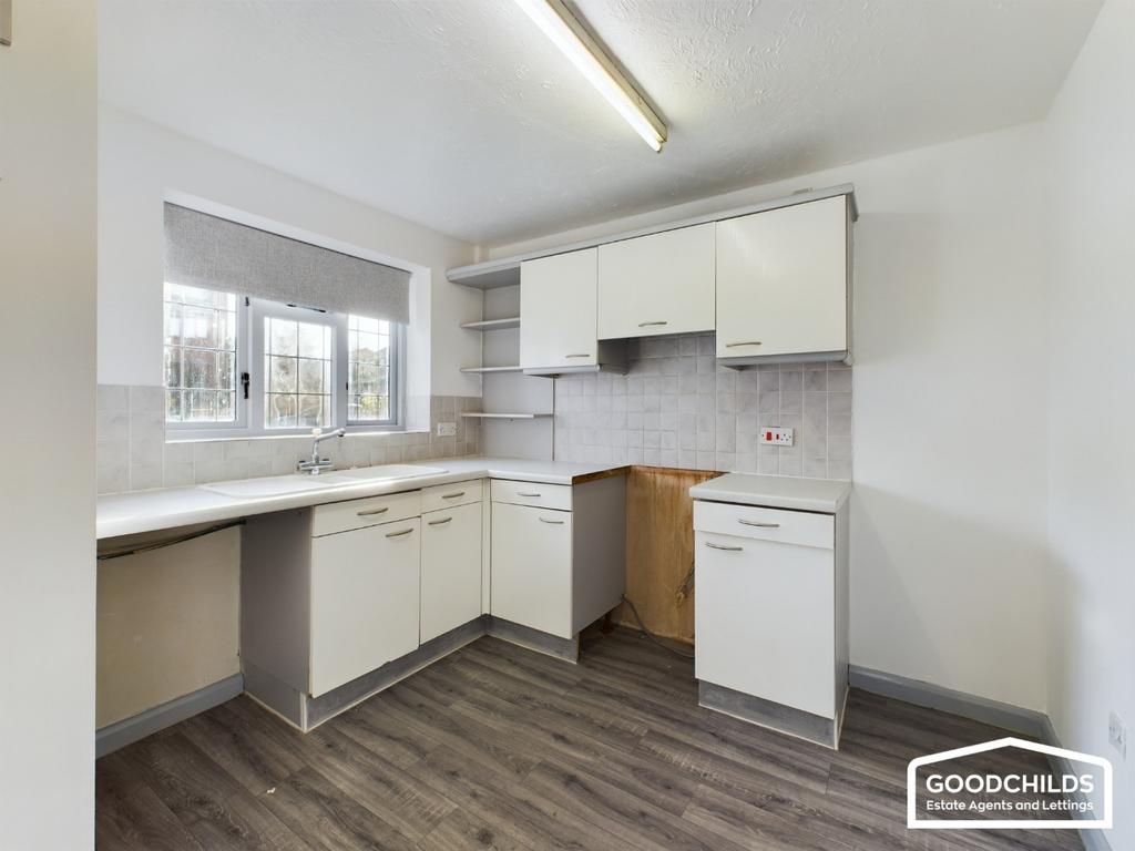 Enville Close, Turnberry, Bloxwich, WS3 2 bed semidetached house for