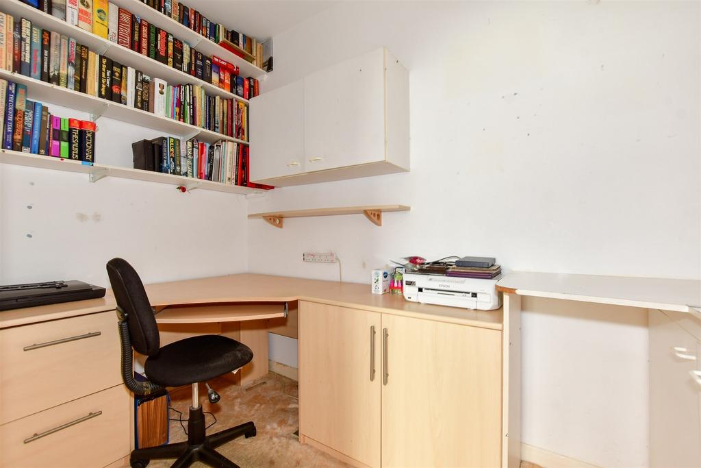 Walk-In Wardrobe