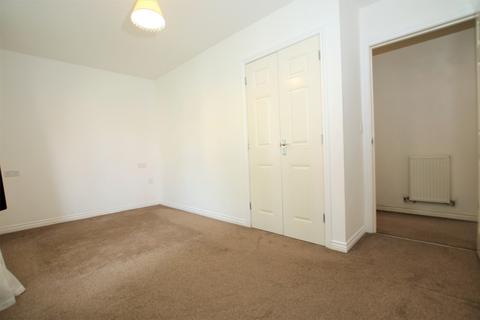 1 bedroom flat to rent, Winton Close, Winchester