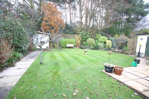 68 Fairview Drive, Broadstone, BH18 9AP