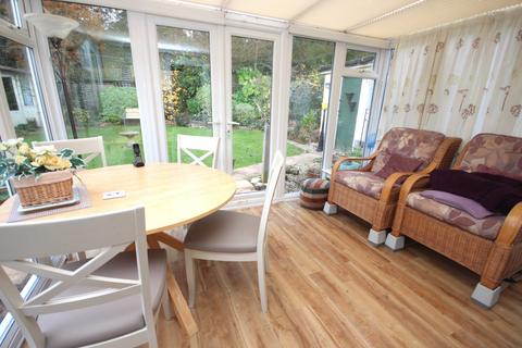 68 Fairview Drive, Broadstone, BH18 9AP