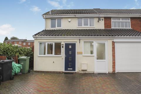 5 bedroom semi-detached house for sale, Northfield Road, Dudley, West Midlands