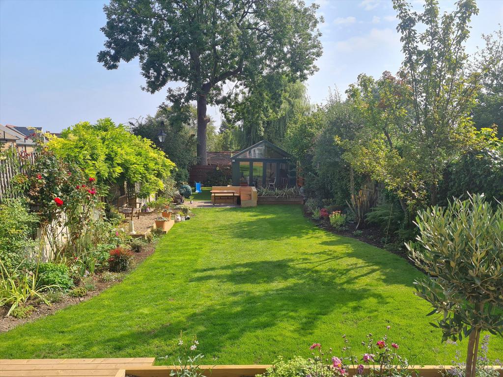 Honor Oak Road, Honor Oak, London, SE23 5 bed semidetached house for
