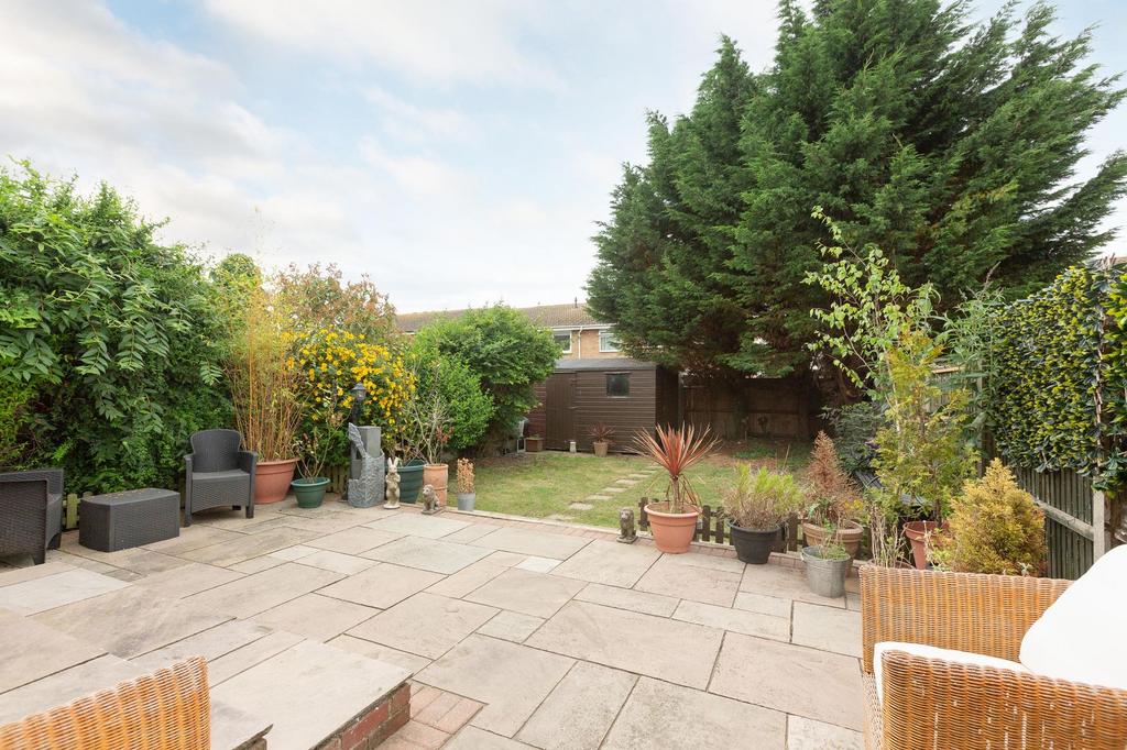 Park Lane, Birchington, CT7 3 bed detached house for sale £399,995
