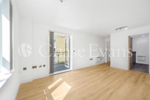 2 bedroom apartment to rent, St David's Square, Isle of Dogs, London E14