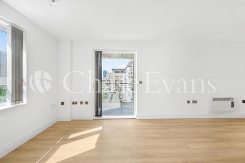 2 bedroom apartment to rent, St David's Square, Isle of Dogs, London E14