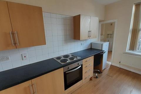 Studio to rent, Doncaster, DN4