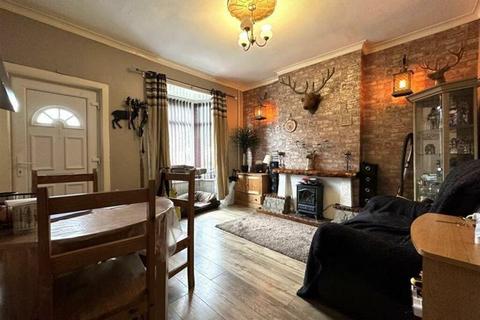 2 bedroom end of terrace house for sale - Toll End Road, Tipton, West Midlands, DY4