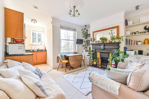 1 bedroom flat for sale, Elmfield Road, Balham, London, SW17