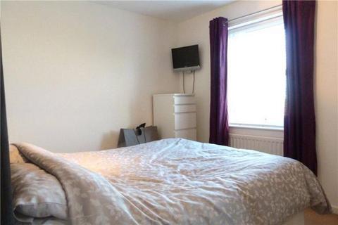 2 bedroom semi-detached house to rent, Carline Mead, Harrogate, North Yorkshire, HG3