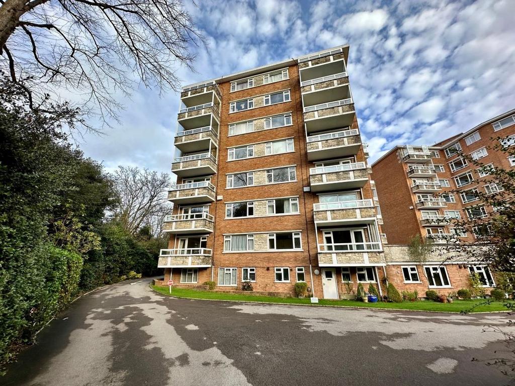 Flat 30 Mildenhall, 27 West Cliff... 2 bed apartment for sale £165,000