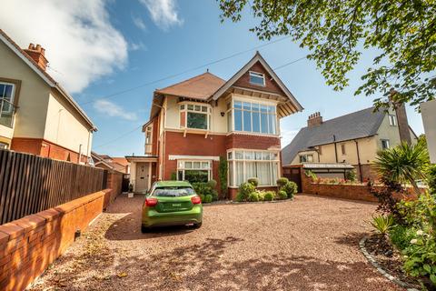 5 bedroom detached house for sale, St Patricks Road South, St Annes, FY8