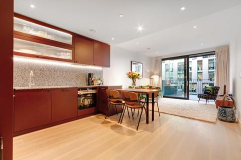 2 bedroom apartment for sale, The Modern, Embassy Gardens, London, SW11