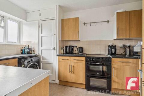 1 bedroom flat for sale, Prestwick Road, South Oxhey