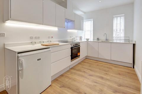 2 bedroom apartment for sale, Phoenix Road, London, NW1