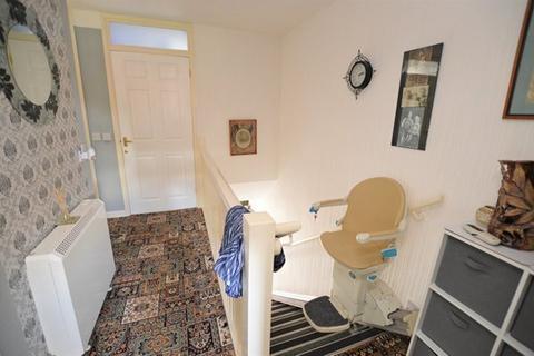 2 bedroom flat for sale, Mercian Court, Cheshire Street, Market Drayton, Shropshire