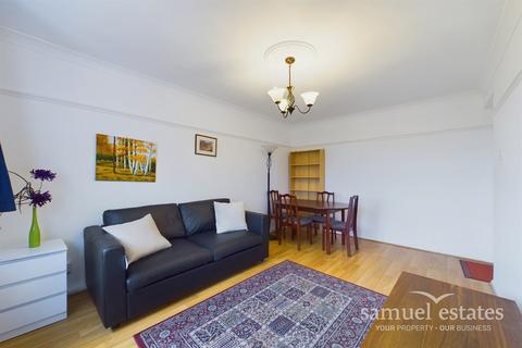 1 bedroom flat to rent, Caistor Road, London, SW12