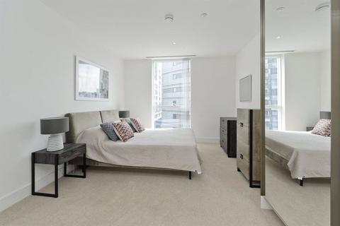 2 bedroom apartment to rent, Maine Tower,, Harbour Way,, London, E14