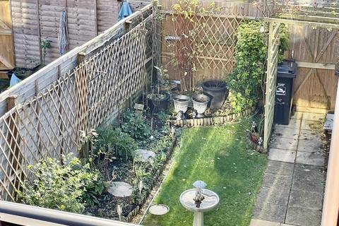 28 Chaffinch Close, Creekmoor, Poole, BH17 7UR