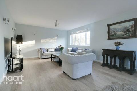 18 Middlemead, West Hanningfield, Chelmsford, CM2 8UT