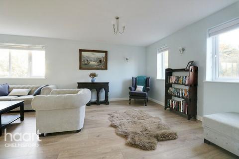 18 Middlemead, West Hanningfield, Chelmsford, CM2 8UT