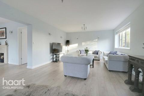 18 Middlemead, West Hanningfield, Chelmsford, CM2 8UT