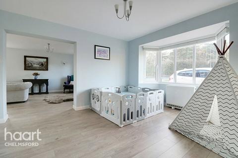 18 Middlemead, West Hanningfield, Chelmsford, CM2 8UT