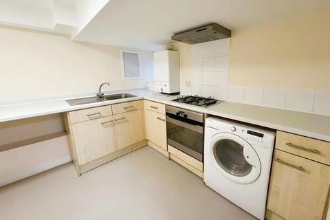 1 bedroom flat to rent, Springfield Road, Sale, Greater Manchester, M33