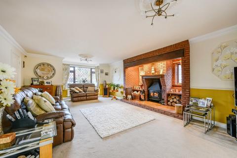 5 bedroom detached house for sale, Glendinning Way, Madeley