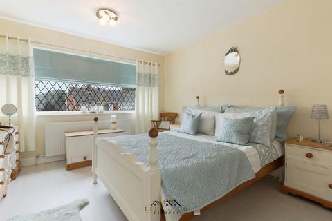 3 bedroom semi-detached house for sale, Windsor Walk, Sheffield S25
