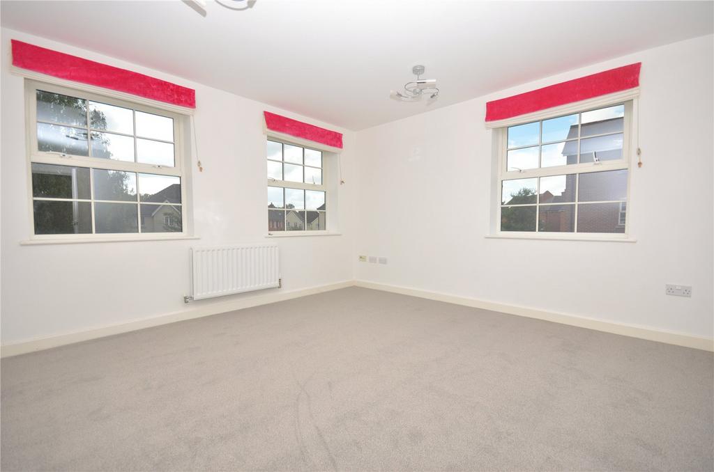 Wendover, Aylesbury HP22 2 bed apartment for sale £255,000