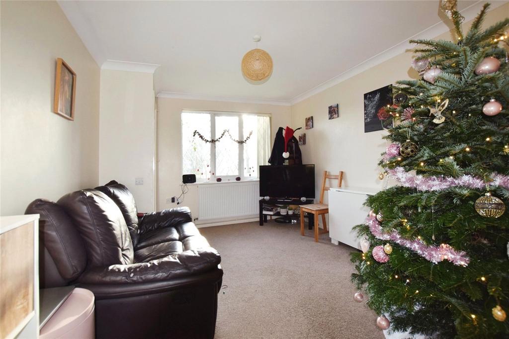 Bicester OX26 2 bed house to rent £1,175 pcm (£271 pw)