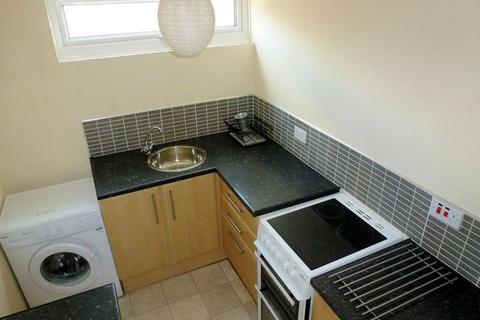 1 bedroom flat to rent, KNIGHTTHORPE COURT BURNS ROAD LOUGHBOROUGH