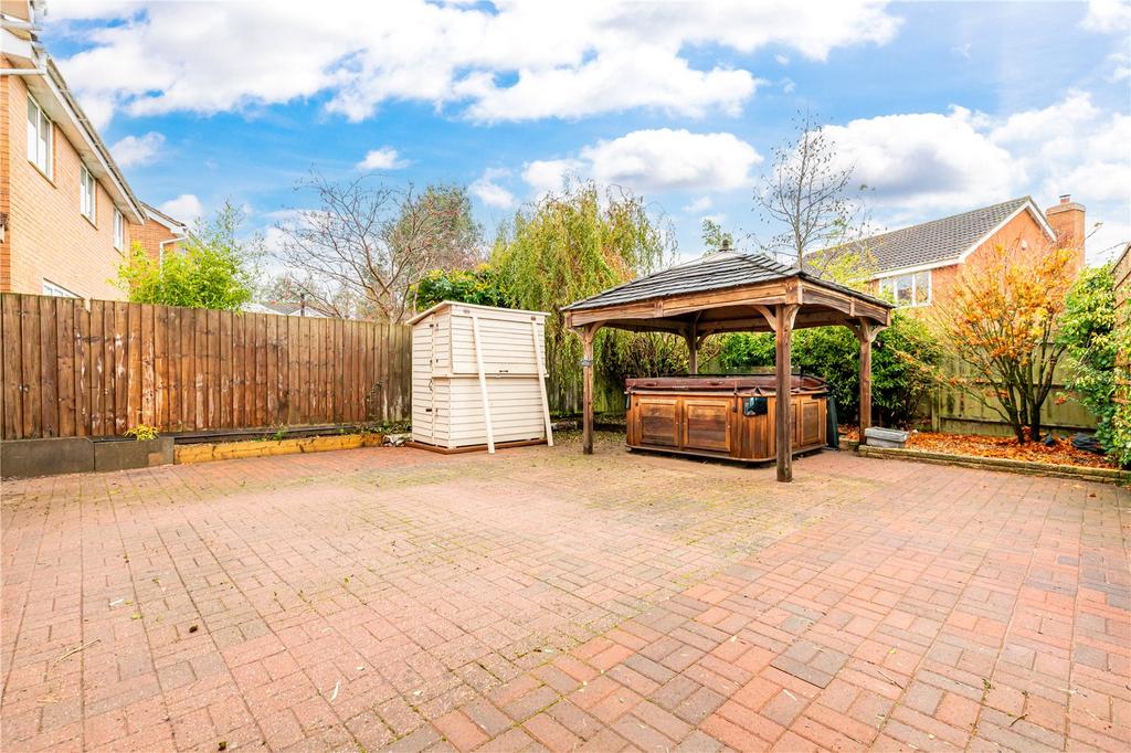 Brackley, Brackley NN13 4 bed detached house for sale £435,000