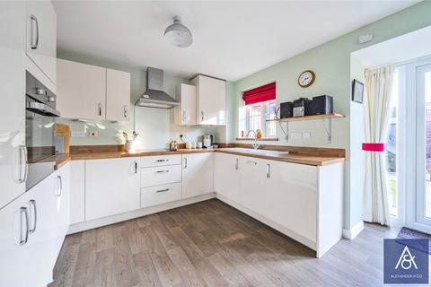 3 Bianca Close, Brackley, NN13 6GY