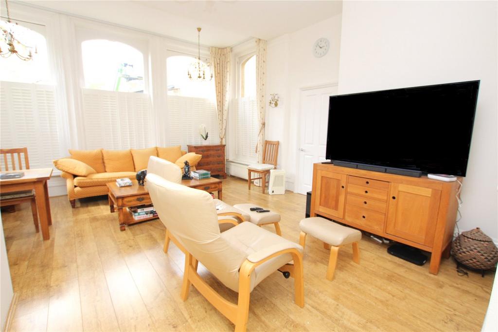 Brackley, Brackley NN13 2 bed apartment for sale £299,950