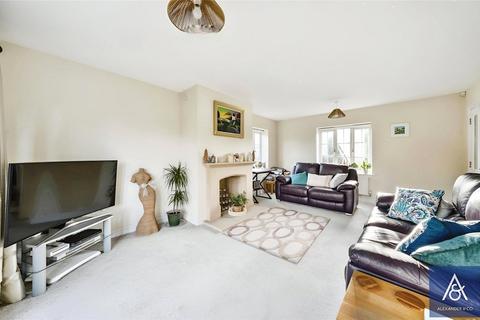 3 bedroom semi-detached house for sale, Main Road, Brackley NN13