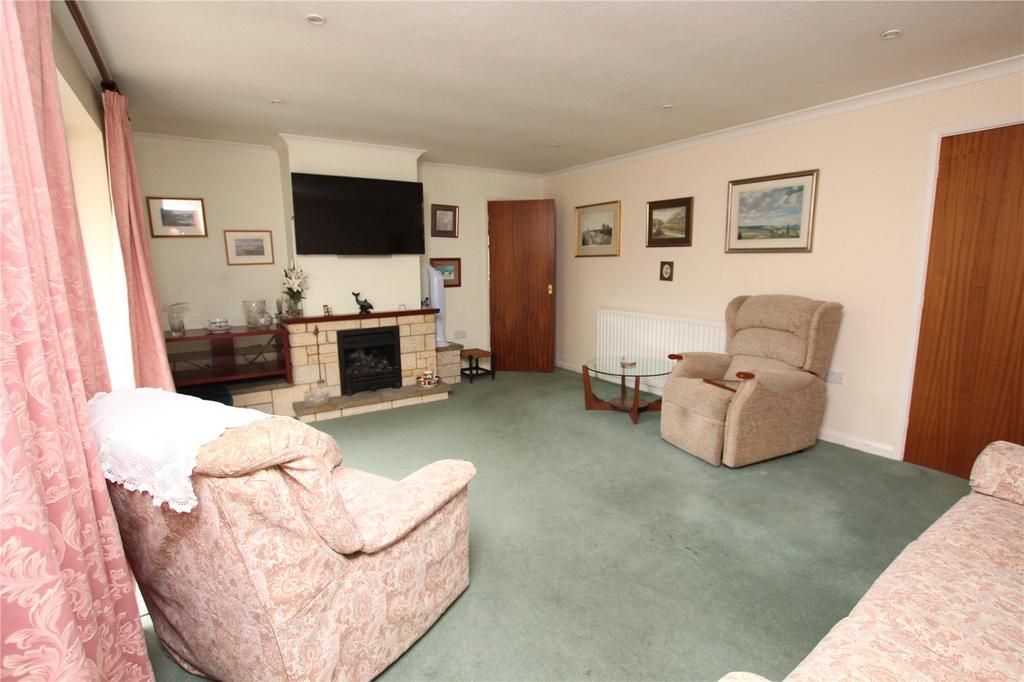 Brackley, Brackley NN13 3 bed bungalow for sale £385,000